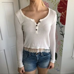 Cream Hollister light sweater